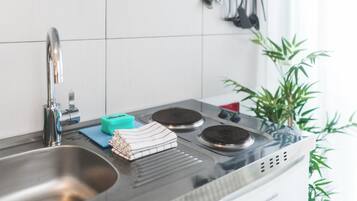 Premium Apartment, Resort View | Private kitchen