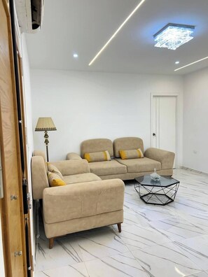 Living area - Magnificent first floor villa in Monastir with terrace 7 min from the airport (Monastir)