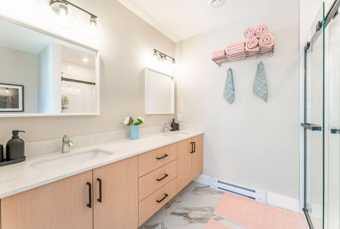 Hair dryer, towels