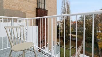 Junior Studio, 1 King Bed, Kitchenette | Balcony