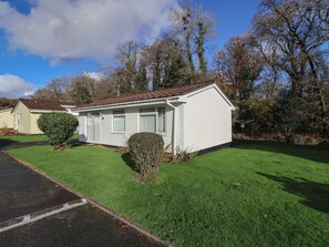Exterior - Westview (Liskeard)