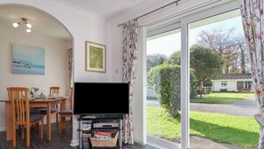 Living area - Westview (Liskeard)