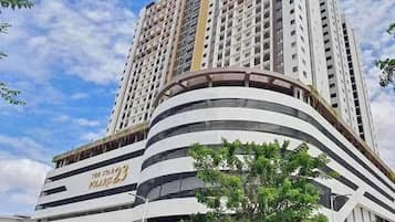 Apartment, 1 Bedroom, Accessible, Smoking | Front of property