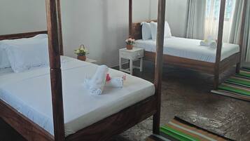 Iron/ironing board, free WiFi