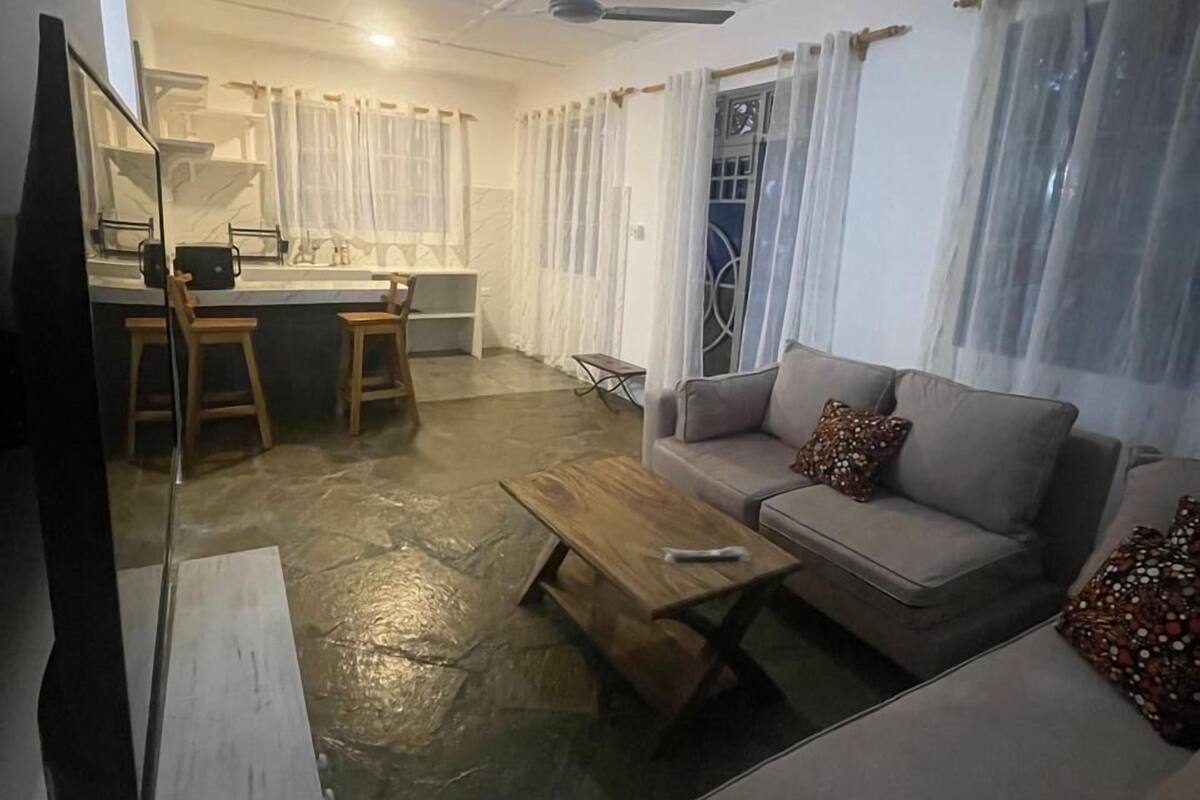 Iron/ironing board, free WiFi