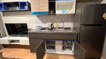 Apartment, 1 Bedroom, Smoking, Balcony | Bahagian dalam