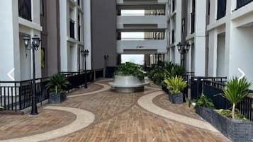 Appartement, 1 slaapkamer, roken, balkon | Terrein van de accommodatie