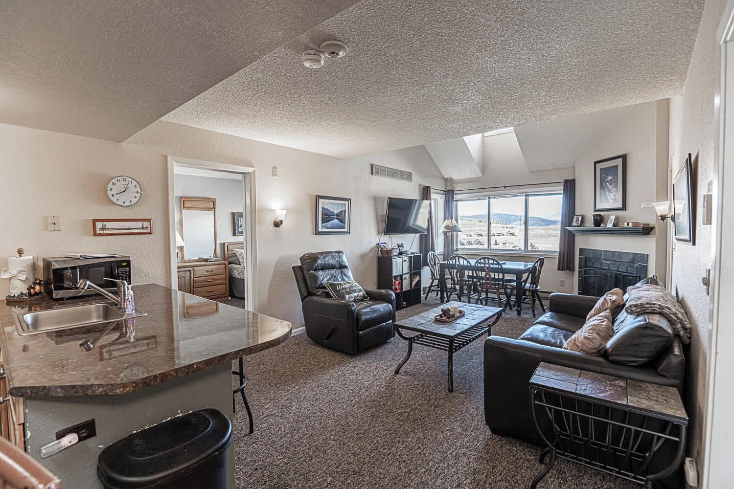 TV, fireplace, video games, DVD player