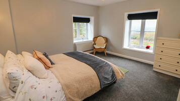 3 bedrooms, individually decorated, individually furnished, free WiFi