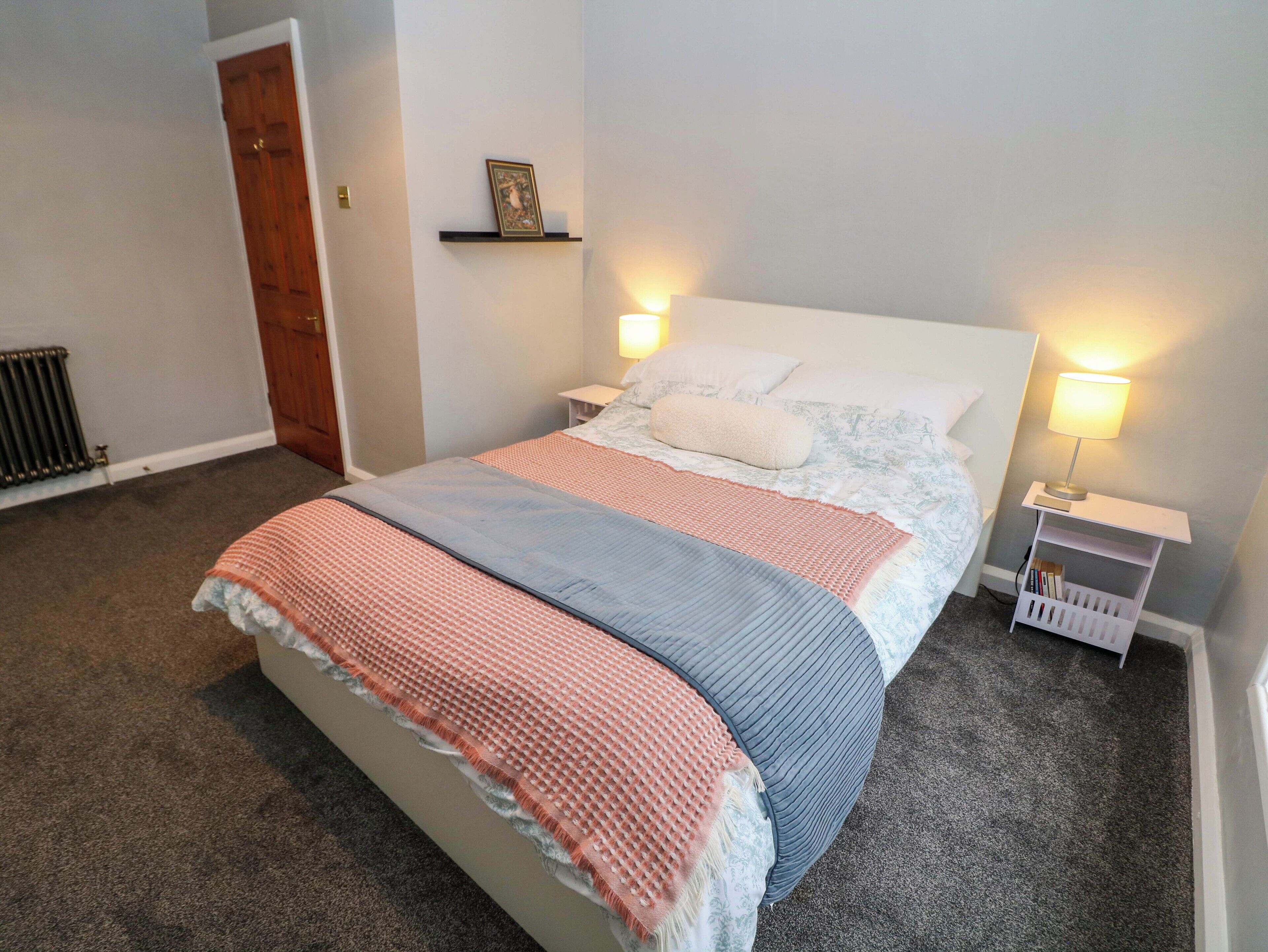 3 bedrooms, individually decorated, individually furnished, free WiFi