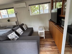 Room, 1 Bedroom, Accessible, Terrace | Living room