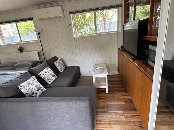 Room, 1 Bedroom, Accessible, Terrace | Living room