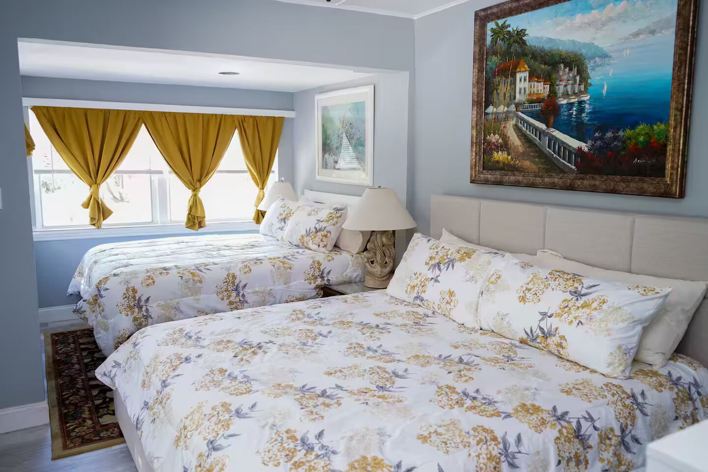 Iron/ironing board, free WiFi, bed sheets