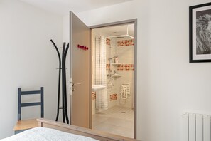 Een douche, een haardroger