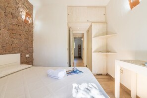 2 camere, culla da viaggio