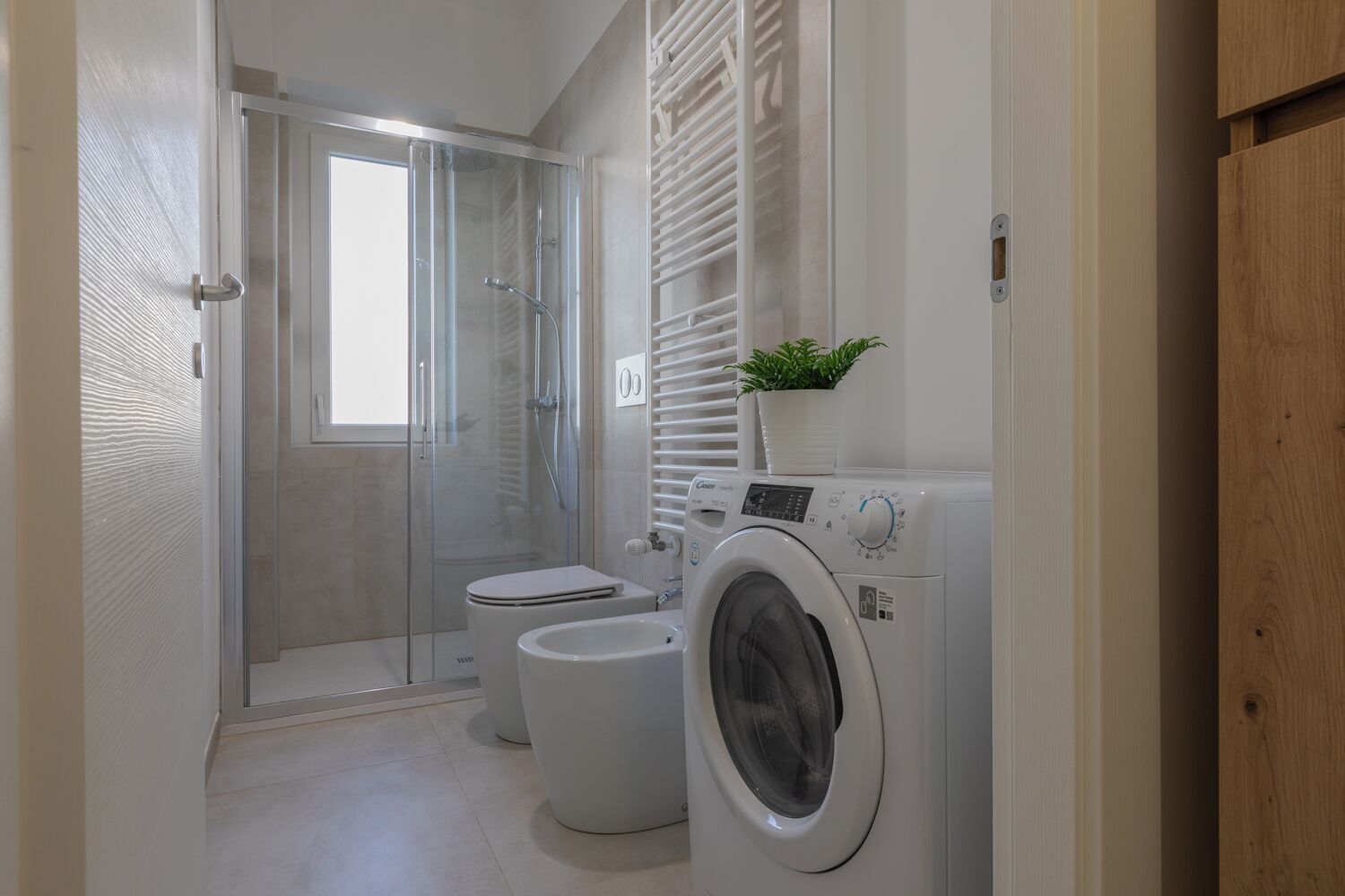Basic Apartment, Balcony | Bathroom