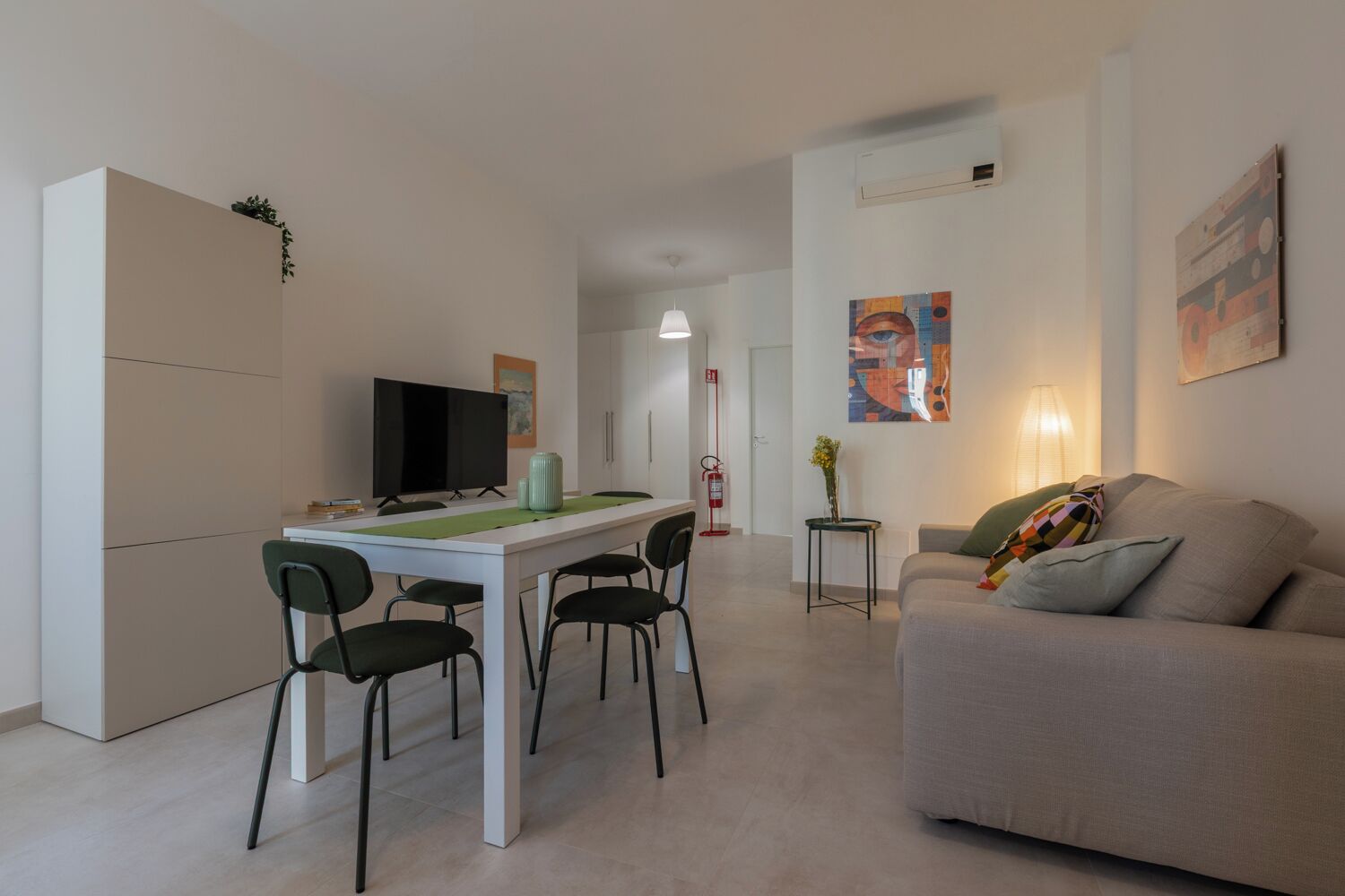 Basic Apartment, Balcony | Living area