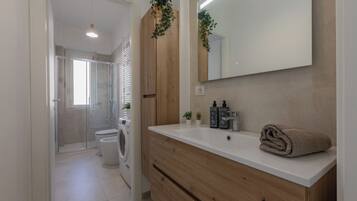 Basic Apartment, Balcony | Bathroom