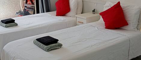 1 間睡房、熨斗/熨衫板、Wi-Fi、床單