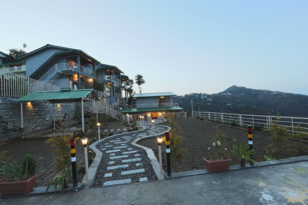 THE MOKSH ECO INN