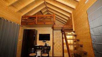 Tavanomainen mökki, parveke, vuoristonäköala | Työpöytä, kannettavalle tietokoneelle sopiva työtila, ilmainen Wi-Fi