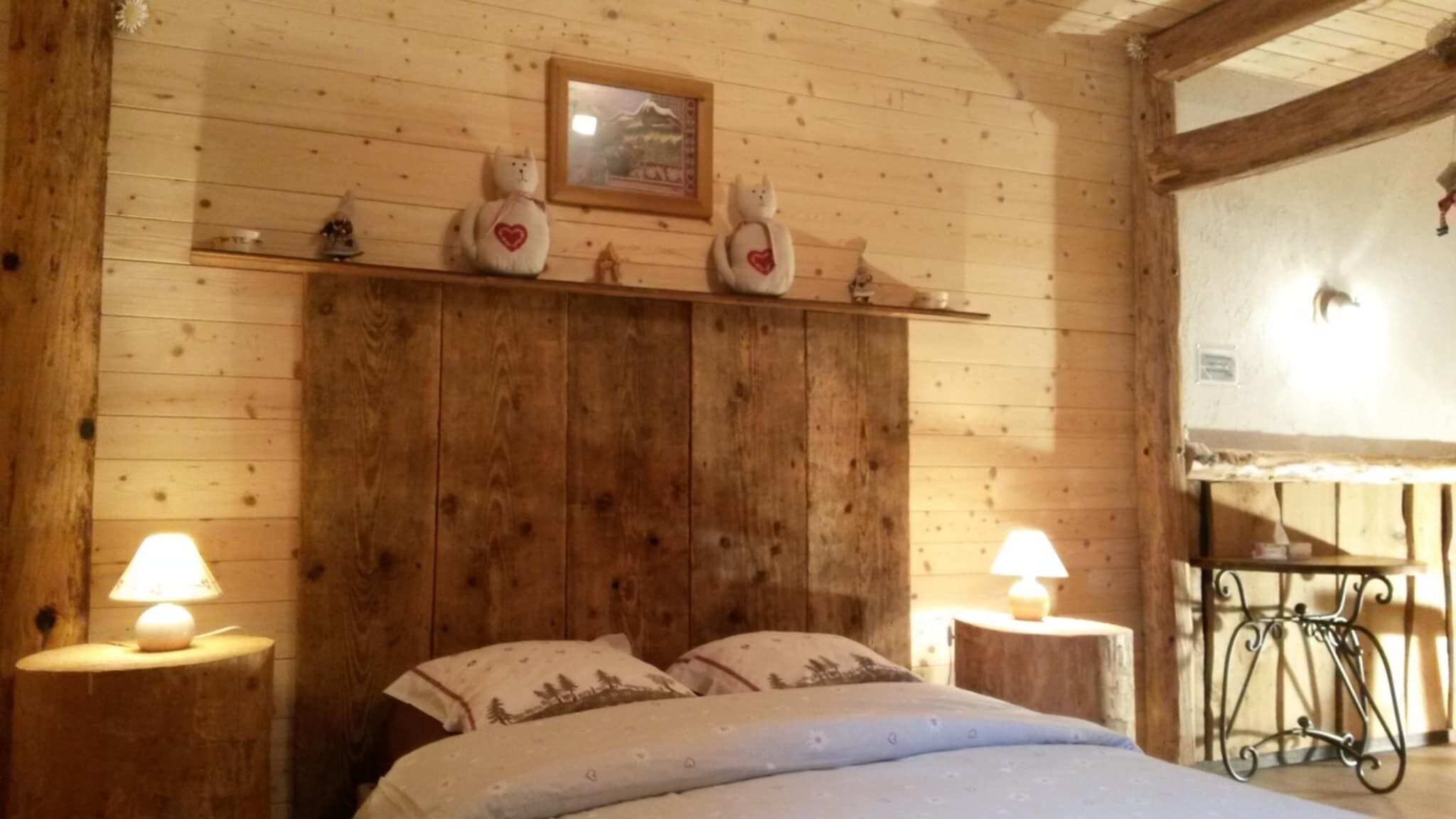 4 bedrooms, WiFi, bed sheets