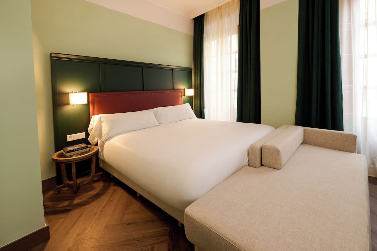 In-room safe, blackout drapes, iron/ironing board (on request)