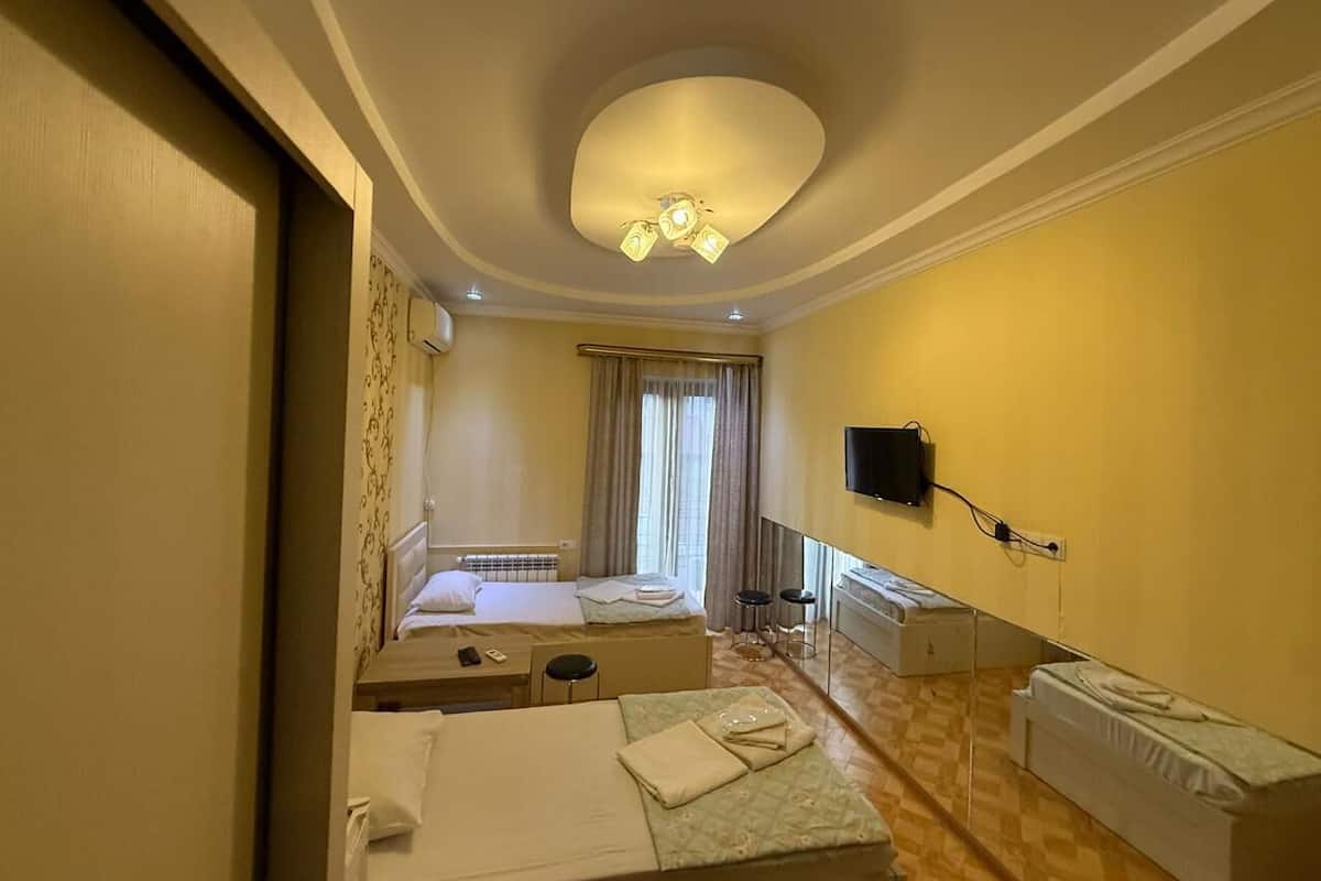 Deluxe Double or Twin Room, Balcony, Garden View | Desk, free WiFi