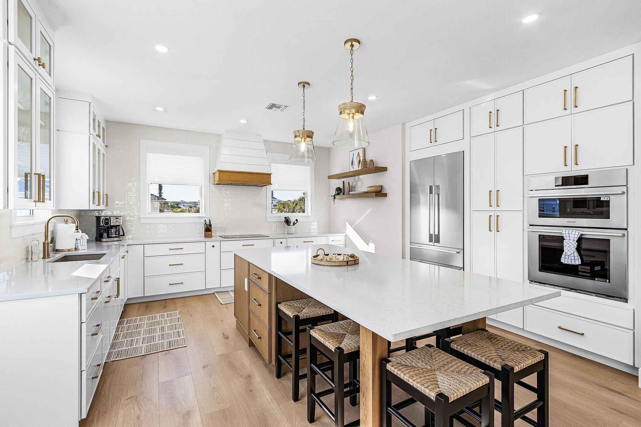 冰箱、微波炉、烤箱、炉灶