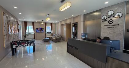 Moonlight Hotel