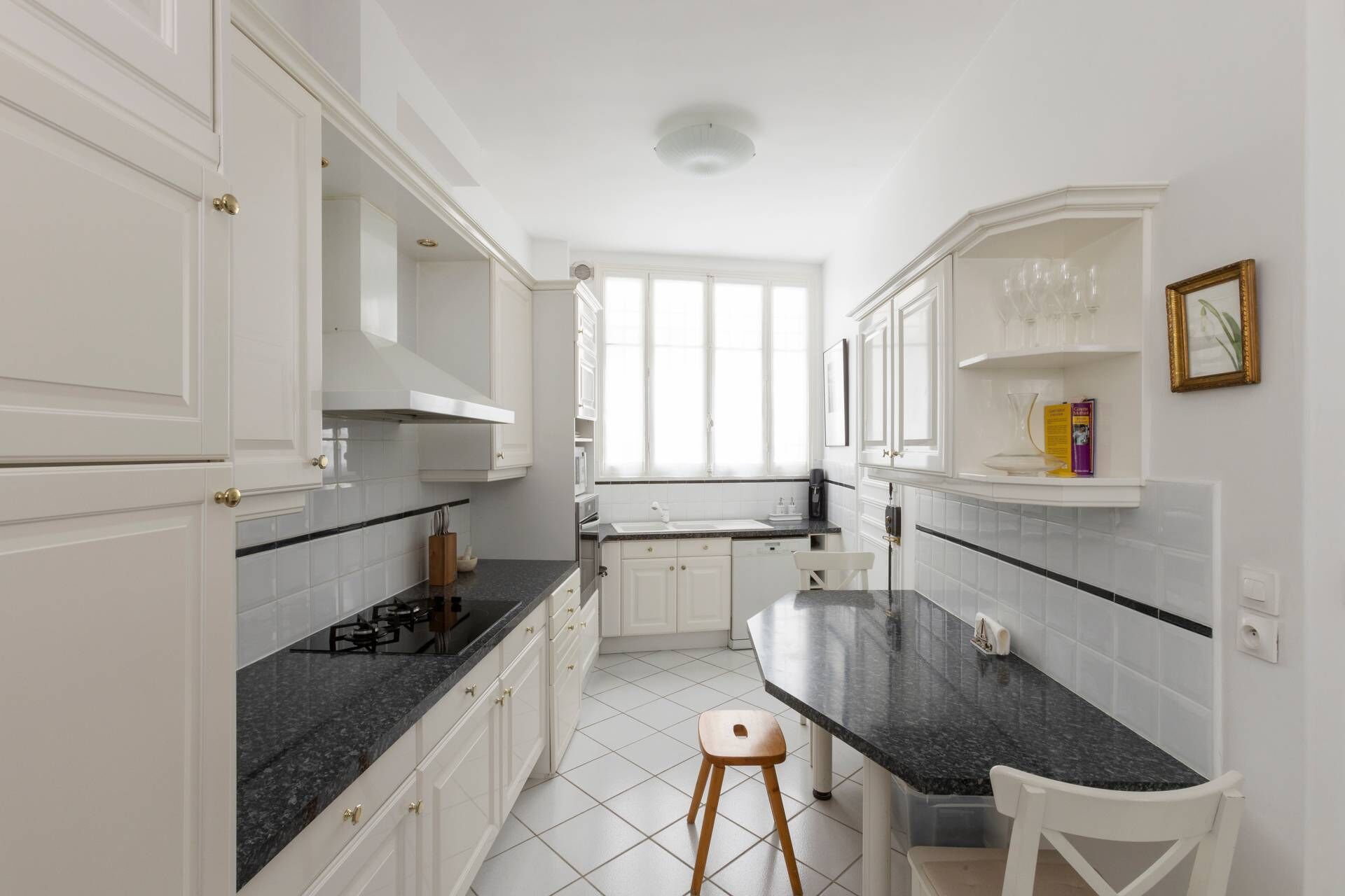 Fridge, microwave, dishwasher, coffee/tea maker