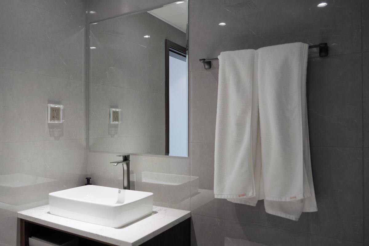 تجهيزات دش، مناشف، صابون، شامبو