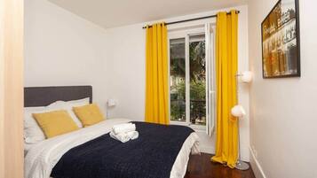 1 habitación, tabla de planchar con plancha, wifi gratis y ropa de cama