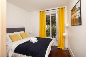 1 habitación, tabla de planchar con plancha, wifi gratis y ropa de cama 
