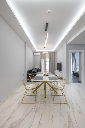 Dining - Two bedroom central apartent #by db apartments (Thessaloniki)