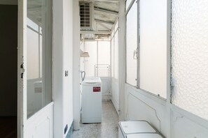 Interior - GuestHost - Modern Flat near Darsena (Milan)