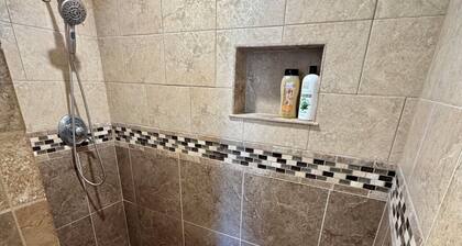 5/3 Pool Home In Central Lakeland, Pet Friendly!