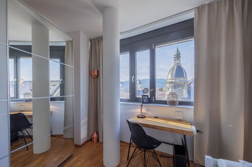 Luxury City Apartment Villach/Central/AirCon/Modern/Free Parking/Kitchen/Balcony