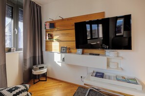 Interior - Luxury City Apartment Villach/Central/AirCon/Modern/Free Parking/Kitchen/Balcony (Villach)