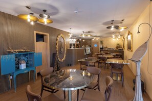 Daily buffet breakfast (EUR 15 per person)