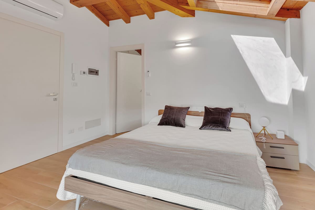 Classic Double Room | Desk, free WiFi