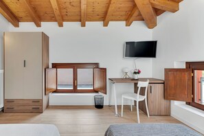 Chambre Classique avec lits jumeaux | Bureau, Wi-Fi gratuit
