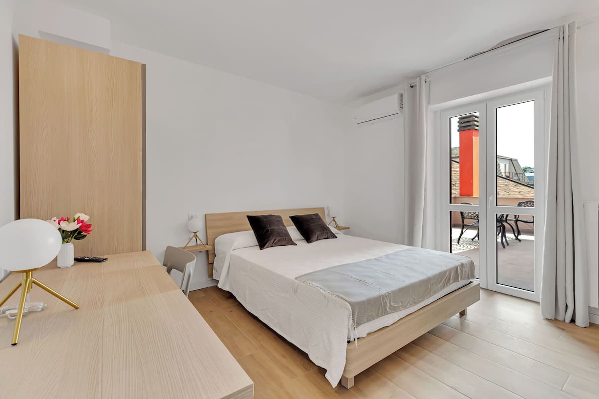 Classic Double Room | Desk, free WiFi