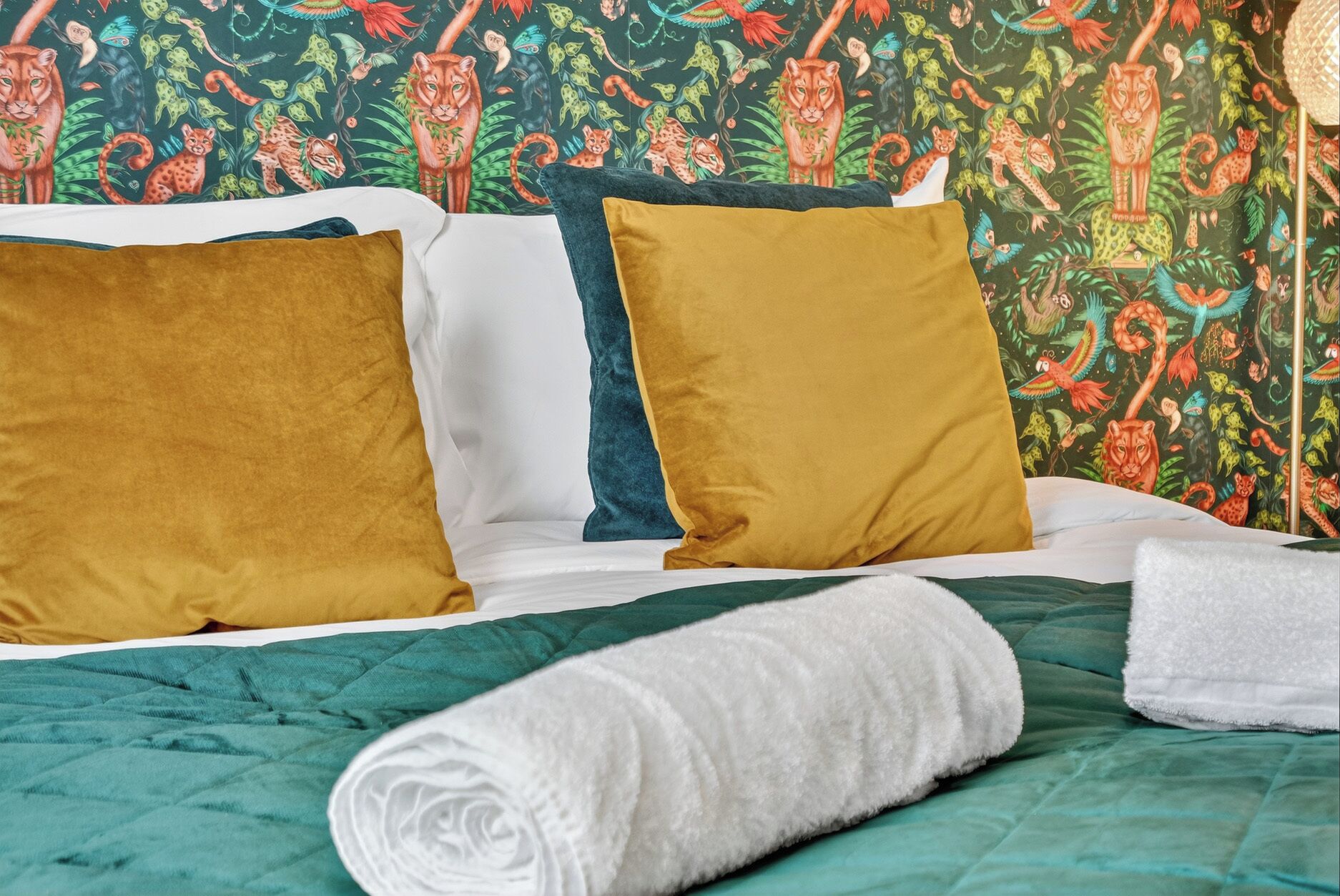 2 bedrooms, individually decorated, individually furnished, free WiFi