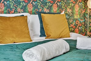 2 slaapkamers, individueel gedecoreerd, individueel gemeubileerd