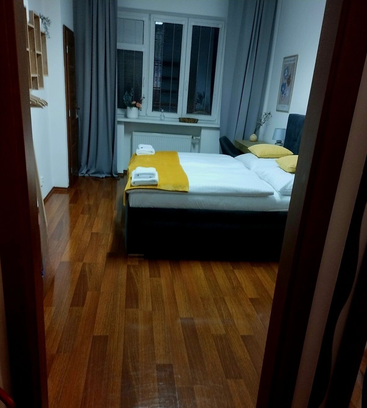 4 bedrooms, iron/ironing board, free WiFi, bed sheets