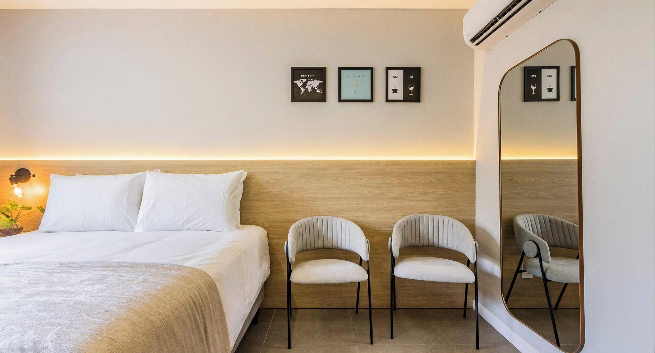 Superior Apartment, 1 Queen Bed, Kitchen | Desk, laptop workspace, free WiFi