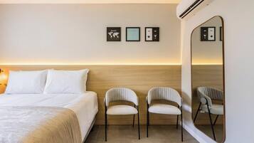 Superior Apartment, 1 Queen Bed, Kitchen | Desk, laptop workspace, free WiFi