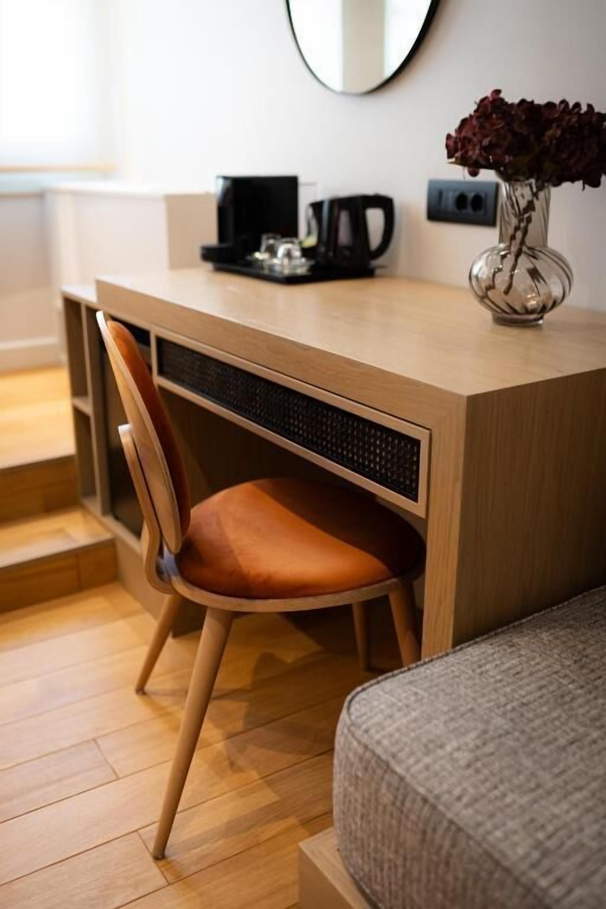 Literie de qualité supérieure, surmatelas, bureau, Wi-Fi gratuit