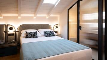 Attic Deluxe Split Level , Private Terrace | Premium bedding, pillow-top beds, desk, free WiFi
